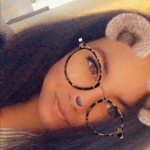 Meet your Posher, Tiani